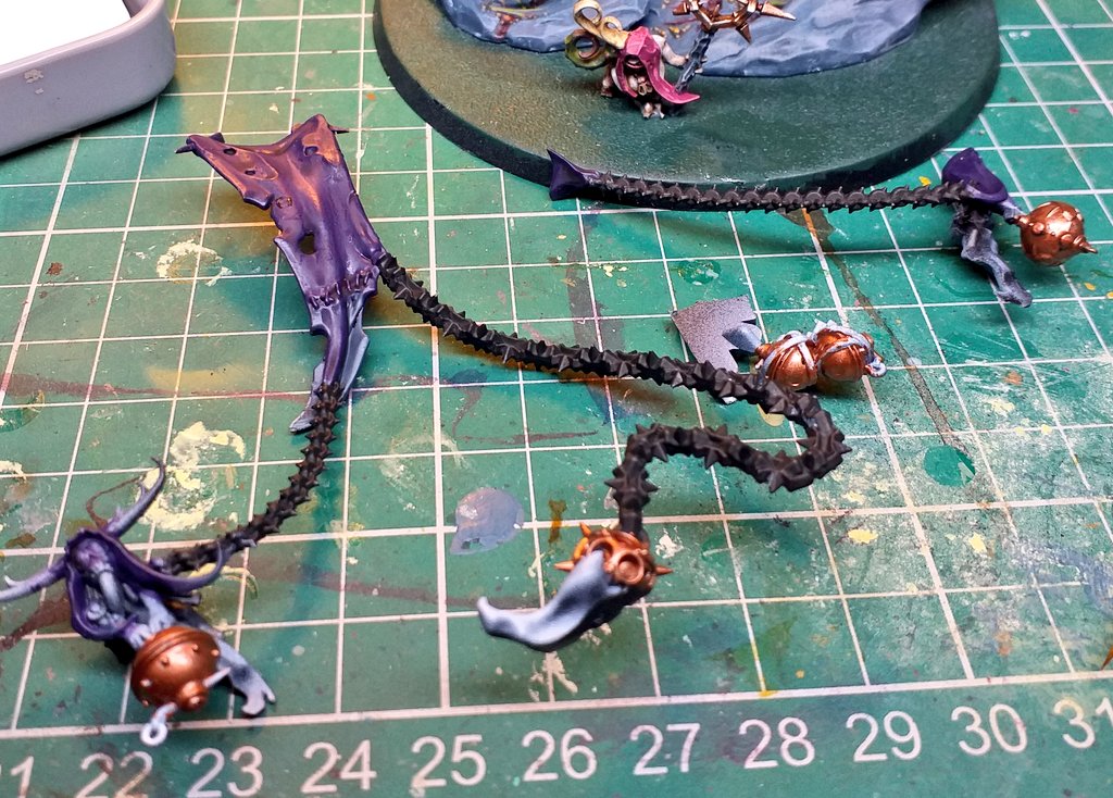 MLC_40k's tweet photo. #hobbystreak day 16. Finished highlighting pipes, glued Morty to the base and start painting up his big brass balls!! #WarhammerCommunity #wip #warhammer40k #Warmongers #paintingminiatures #wepaintminis #deathguard #mortarion https://t.co/97OcgaSrYp