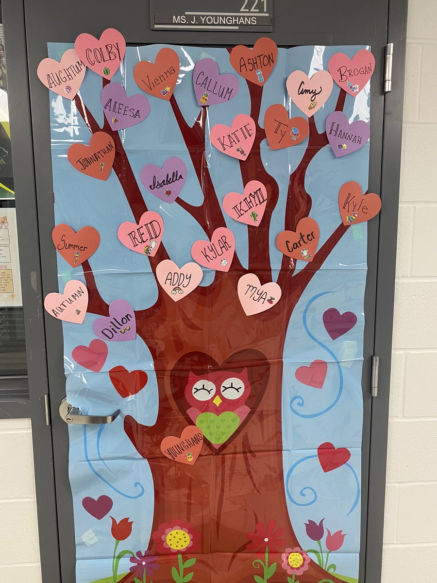 edwith_y's tweet photo. Cheetah TA 🐆 we are ready for Valentine’s Day! ♥️ @clearviewpublic @WmEHay https://t.co/rTw88YKb0k