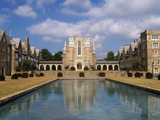 Thank you <a href="/BerryFootball/">Berry Football</a> for allowing me to go on a official visit. I had a great time out there today. Thanks coach <a href="/CoachG_55/">Bernard Granville</a> <a href="/BCCoachK/">Tony Kunczewski</a> for this wonderful opportunity. @CoachMacSEHS <a href="/SouthEffingham1/">South Effingham Football</a>