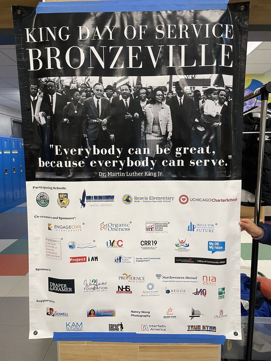 EToddBreland's tweet photo. Great turnout @KingCollegePre1 for King Day of Service-Bronzeville! Love this community-driven event! Kids enjoyed making blessing bags @Projectiam_ @BronzeClassES Big thanks to @HumphriesKhari @OrganicOneness @EngageCivil @GreaterAction @ChiPubSchools &amp; all partners #MLKDay2023 https://t.co/bbIBJwSvd7