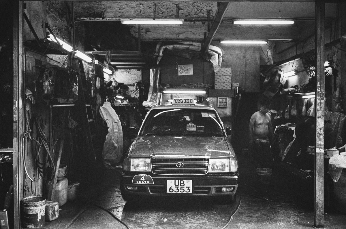 saunders_arran's tweet photo. Scenes around To Kwa Wan, 2020-21 on #kodaktrix and #jchstreetpan https://t.co/K6T5S19kCG