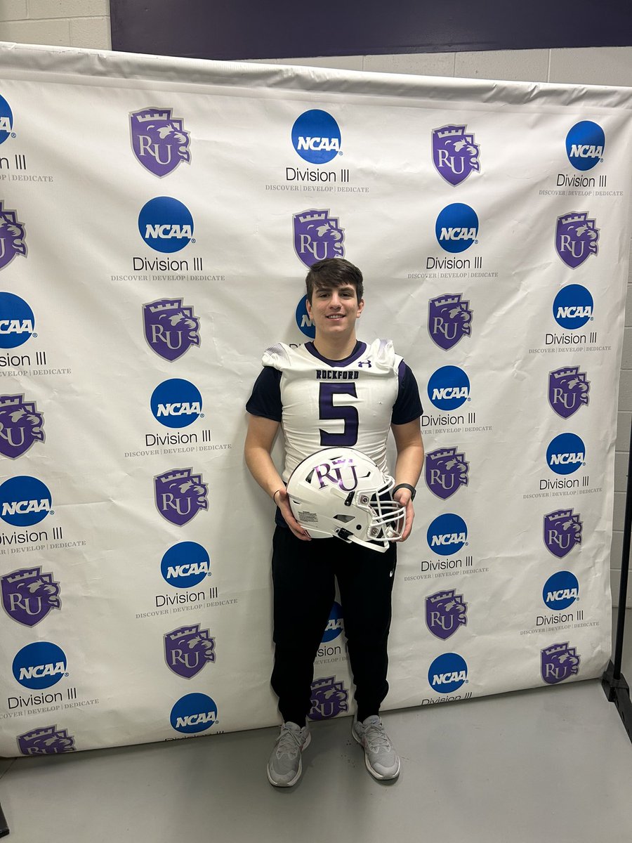 dscalera0's tweet photo. After and amazing visit and talk with @Coach_cal_cal and @BashfordJallen, I am extremely blessed and thankful to receive another offer from @RockfordUFB ! #keepchoppingwood @CoachElder54 @mattzilz @TaftFootballChi @TaftBoosterClub @TaftHSAthletics https://t.co/9kOIWqP1CN