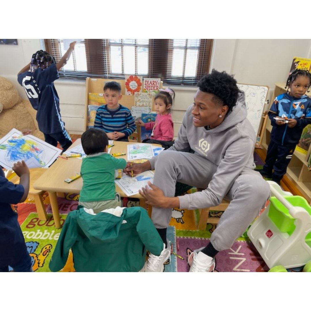 ClaytonLearning's tweet photo. Today our partners @KSE_Charities and @nuggets joined us to honor Dr. King’s legacy with a $10K donation to help families at the Clayton Cares Market. Thanks to Davon Reed, Peyton Watson, and Jack White, for helping out! #MLKDayOn #MileHighBasketball #KroenkeSportsCharities https://t.co/WAcSbRIiyF