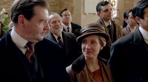 Emma¹⁷ 📚 6/15 | cr: Lessons in Chemistry tweet media