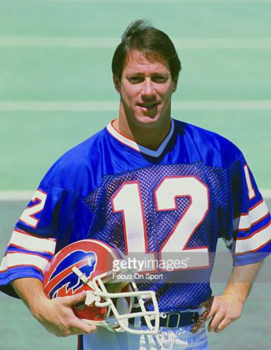 𝙃𝙚𝙡𝙢𝙚𝙩 𝘼𝙙𝙙𝙞𝙘𝙩 tweet media