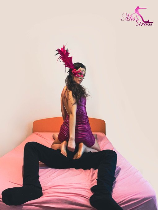 Nuovo set di foto su OF😏  https://t.co/v9cCrkQHRJ New photo on OF😏   #trampling #trample #hard #porn<a href="/tag/girl"class="tags"><span>#girl</span></a><a href="/tag/mask"class="tags"><span>#mask</span></a><a href="/tag/porn"class="tags"><span>#porn</span></a><a href="/tag/femdom"class="tags"><span>#femdom</span></a><a href="/tag/feet"class="tags"><span>#feet</span></a><a href="/tag/hard"class="tags"><span>#hard</span></a><a href="/tag/foot"class="tags"><span>#foot</span></a><a href="/tag/cock"class="tags"><span>#cock</span></a>