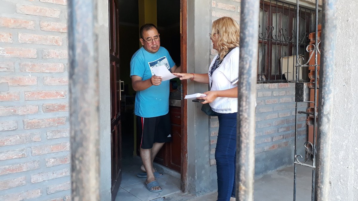 CIC1Solidaridad's tweet photo. Más de 🚧 1.430 cuadras de los barrios estarán mejor ❤️ 
Hoy Barrio Santa Mónica zona Sudeste 👏👏👏
✅ Seguimos invirtiendo en los barrios,  iniciamos la segunda etapa del Plan municipal de nivelado y enripiado para mantener en condiciones y mejorar las calles. https://t.co/LKizVKMh9N