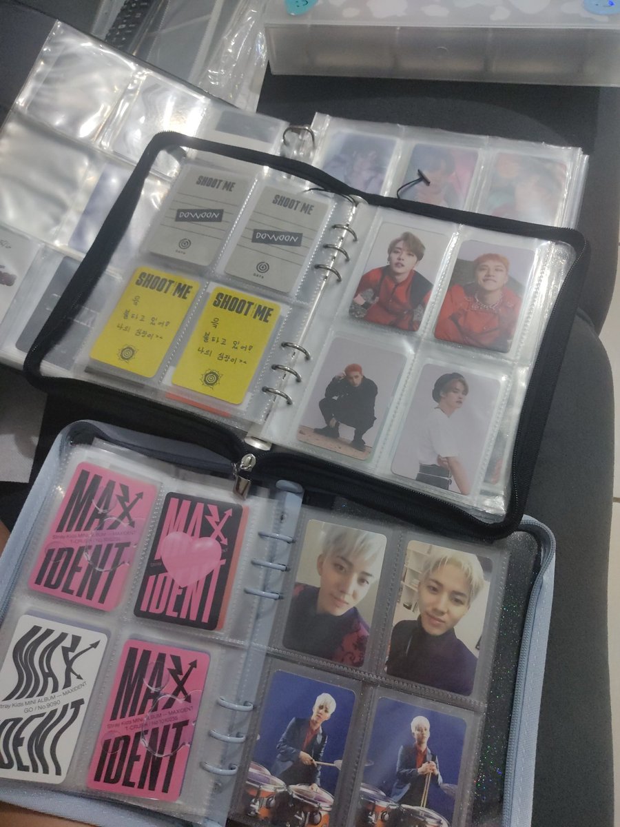 yoonminchan's tweet photo. ai ai, que difícil a vida da collector https://t.co/2Nk9Nfs35v