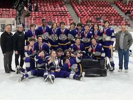 ice_ohio's tweet photo. Thank you @ChillerIceRinks and @hockeytimeproductions for hosting a fun and competitive weekend of hockey! Congrats to the hometown U16AA SISU Thunderbirds for netting the first place trophy! You deserve it! https://t.co/1o1obzvydZ