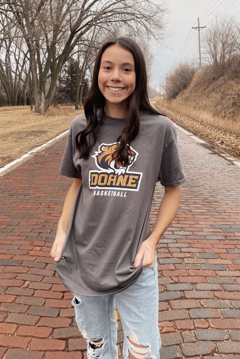 emma_hanke's tweet photo. I am so excited to announce my commitment to Doane University to continue my academic and basketball career! Thank you to my family, friends, and all of my coaches through the years for the endless support! #GoTigers 🧡🖤@DoaneWBB @CoachBaum_DU @ElkNorthGBB @omaha_supreme https://t.co/GSayvtzOrX