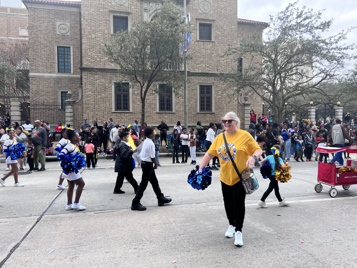 TrentGJohnson's tweet photo. @AldineISD represented at the 23 MLK Day parade. @drgoffney @ConleyES_AISD @CarawayElem 
#AldineConnected ❤️🤍🖤 https://t.co/yRSWLffejM