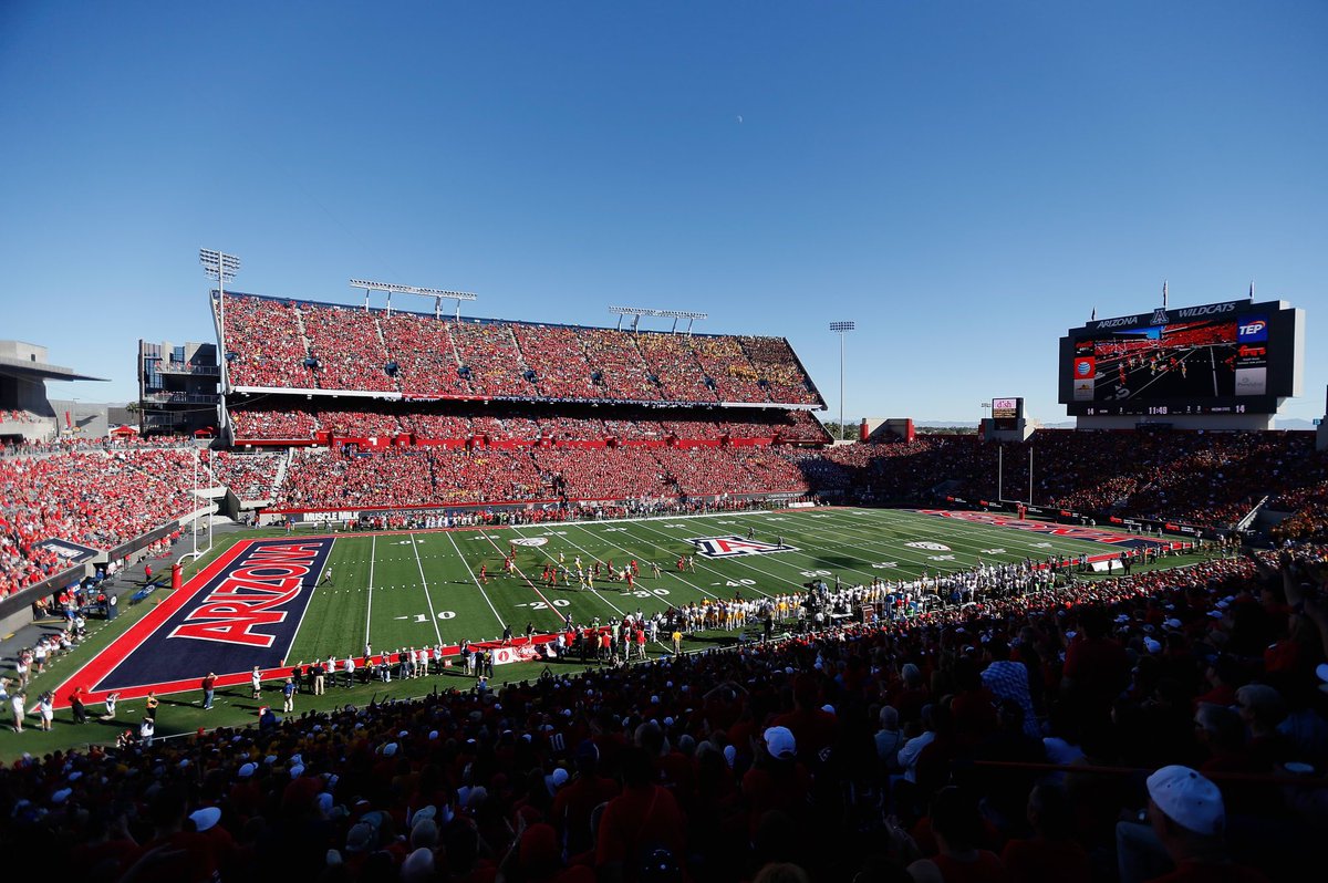#AGTG Very thankful to be given the opportunity to play ball <a href="/ArizonaFBall/">Arizona Football</a>!
<a href="/CoachPaopao/">Jordan Paopao</a> <a href="/CoachJeddFisch/">Jedd Fisch</a> <a href="/rickyhunley/">Ricky Hunley</a> @AlstonJShaw <a href="/CoachBalbert/">Brendon Albert</a> <a href="/CoronadoFBall/">Coronado Football</a> <a href="/GregBiggins/">Greg Biggins</a> @bangulo @RWrightRivals