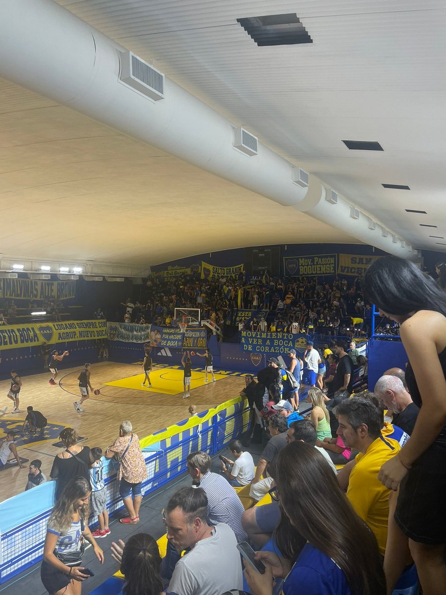BocaBasquet42's tweet photo. 🏟 | ¡VOLVIMOS A CASA! 😍
.
@bochon28 @henrywright @matiaserua @BocaJrsOficial @bocabasquet https://t.co/1UWAslfYMh