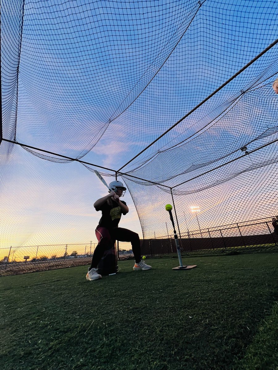 TheBoroSoftball's tweet photo. Tell a friend to tell a friend… we’re backkkk🤩🤩
#4her
#sheready https://t.co/lHFP6eulu6