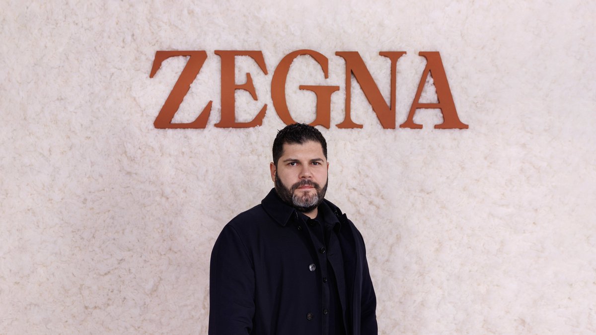 Zegna's tweet photo. Our global creative community attends the #ZEGNAFW23​ Fashion Show, THE OASI OF CASHMERE. Guests including Tawan Vihokratana, Salvatore Esposito, Rejjie Snow and Ivanna Sakhno experience the innovation and craftsmanship behind #OasiCashmere. https://t.co/edLB3h930K