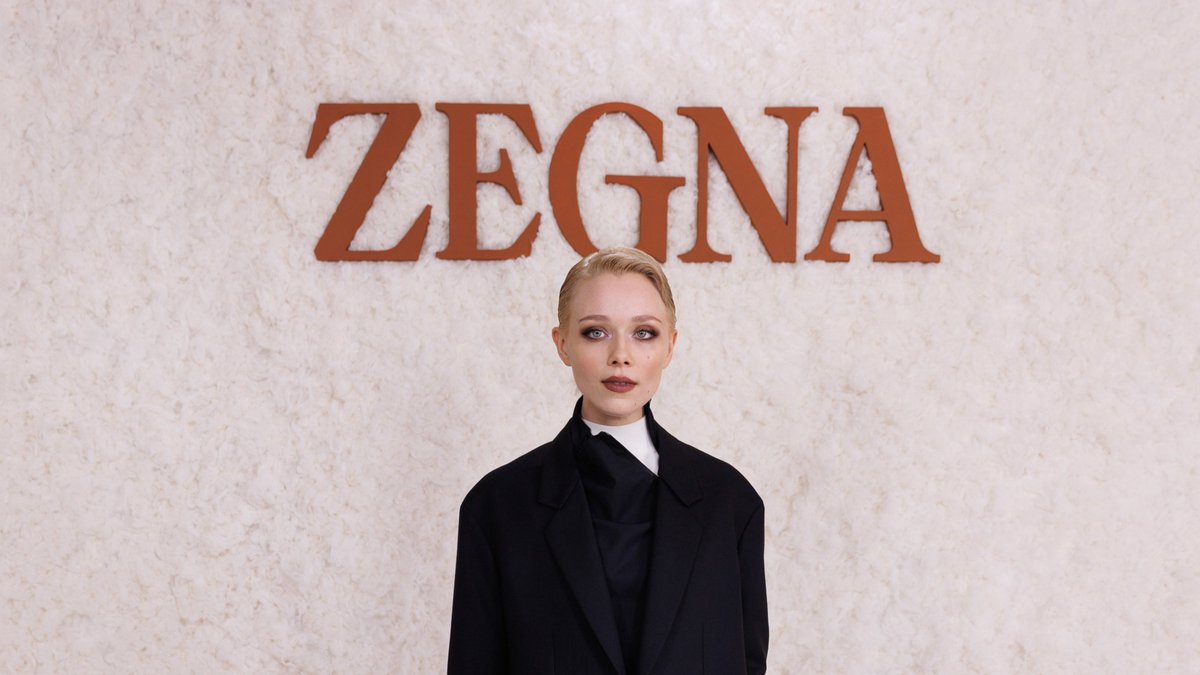 Zegna's tweet photo. Our global creative community attends the #ZEGNAFW23​ Fashion Show, THE OASI OF CASHMERE. Guests including Tawan Vihokratana, Salvatore Esposito, Rejjie Snow and Ivanna Sakhno experience the innovation and craftsmanship behind #OasiCashmere. https://t.co/edLB3h930K