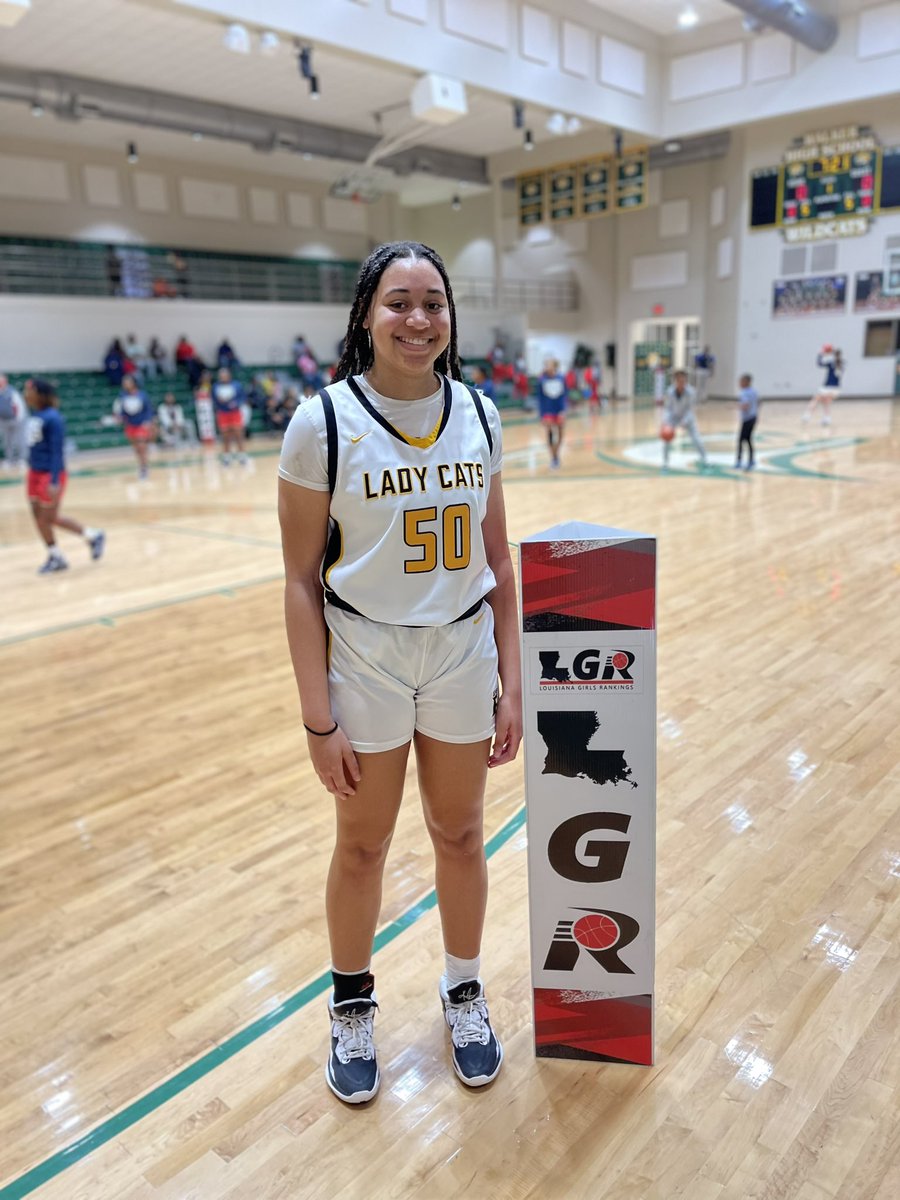 🏆 MLK Main Event Standout

⛹️‍♀️ Kyla Cage
🏫 East St John
🎓 2023

📝 Cage is a 5’11 unsigned forward that had a monster double double tonight! Scoring 22pts &amp; pulling down 14 Rebs she helped ESJ to a big win!

✅ Good hands

College coaches in need of a forward take a look👇