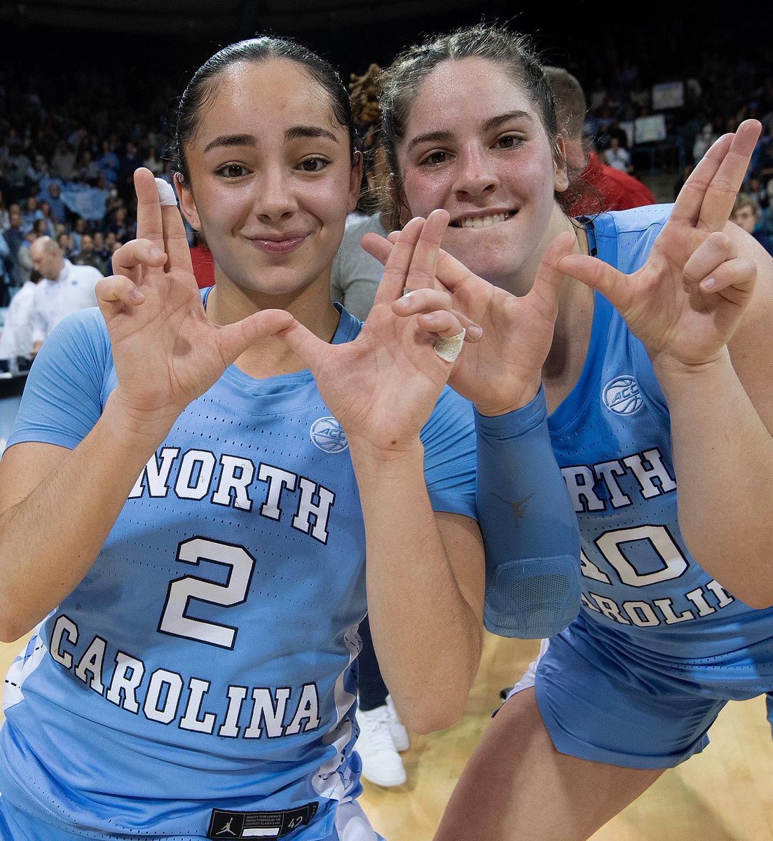 Paulina Paris tweet media