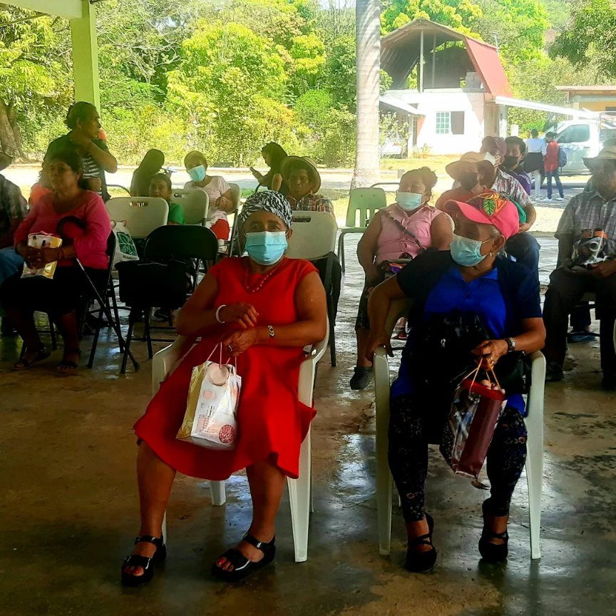 sanjosefusave's tweet photo. En  el  día de hoy se  realizó  convivió con  #AdultosMayores  en #SanJuan en  #SanFrancisco en #Veraguas . #Fusave  tiene programada activar  más  grupos de Adultos Mayores https://t.co/1qSkNYucXb
