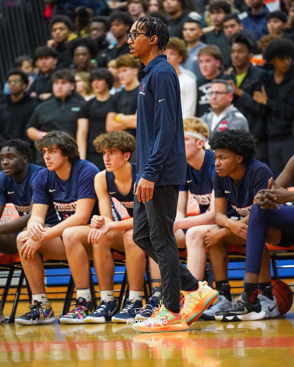 Coach_Tre3's tweet photo. “The Voice” https://t.co/hEUvjqoDXY