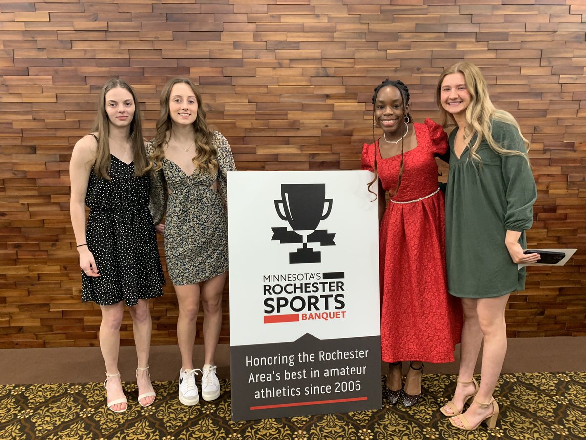 theallenmother's tweet photo. Finalists for team of the year!! So proud of these girls 😁 #trackandfield #speedy #chs #relaysrule https://t.co/cPjCMLJNt0