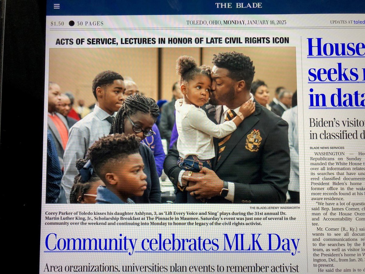 UTPaulHelgren's tweet image. Look who made the front page of the Toledo Blade news section today! @CoachCParker and his beautiful family at the annual Dr. Martin Luther King Jr. Scholarship Breakfast!