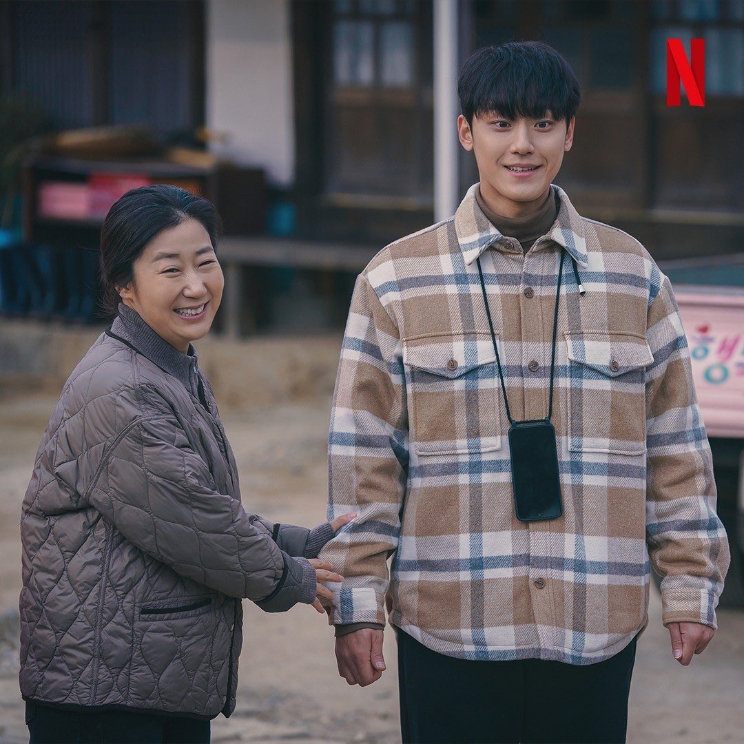 kdramacasting's tweet photo. #KingTheLand LimYoona LeeJunho
#BehindYourTouch LeeMinKi HanJiMin
#TheGoodBadMother RaMiRan LeeDoHyun
#DestinedWithYou Rowan JoBoAh
#SeeYouInMy19thLife ShinHyeSun AhnBoHyun https://t.co/iRRnt6KViw