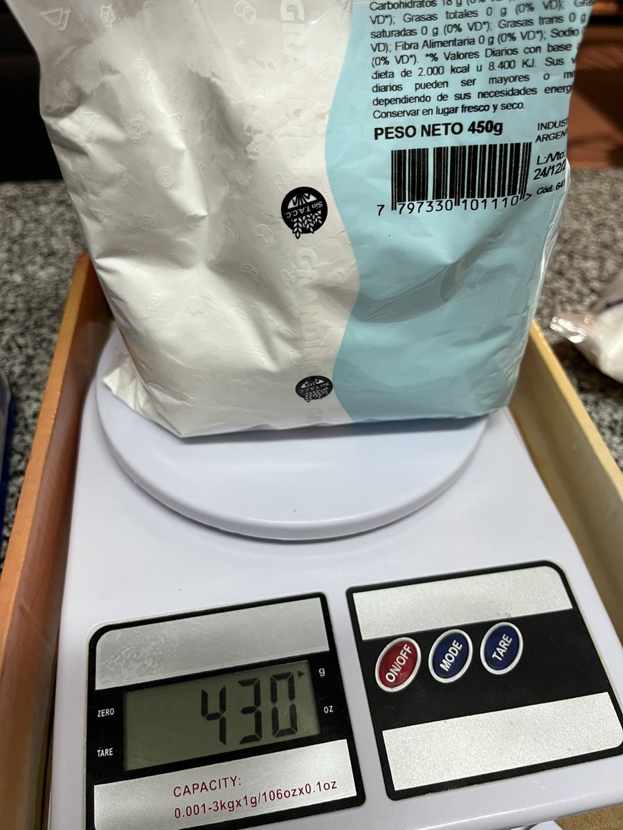 camiluqui's tweet photo. @GRANDIET sería ideal que sus productos pasen por control de calidad. Compré un paquete de 450gr de fécula de mandioca y vinieron 423gr, con paquete 430gr… tuve que salir a comprar más por que necesitaba 450gr en la receta y 27gr hacen mucha diferencia!! Malísima experiencia 🤬 https://t.co/aoRY909TXy