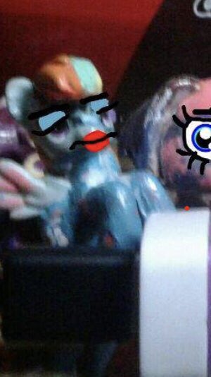 MagentaMarbless's tweet photo. @Jacki_The_Alt Was looking at my art I made in2017 https://t.co/27HH0IEVQG