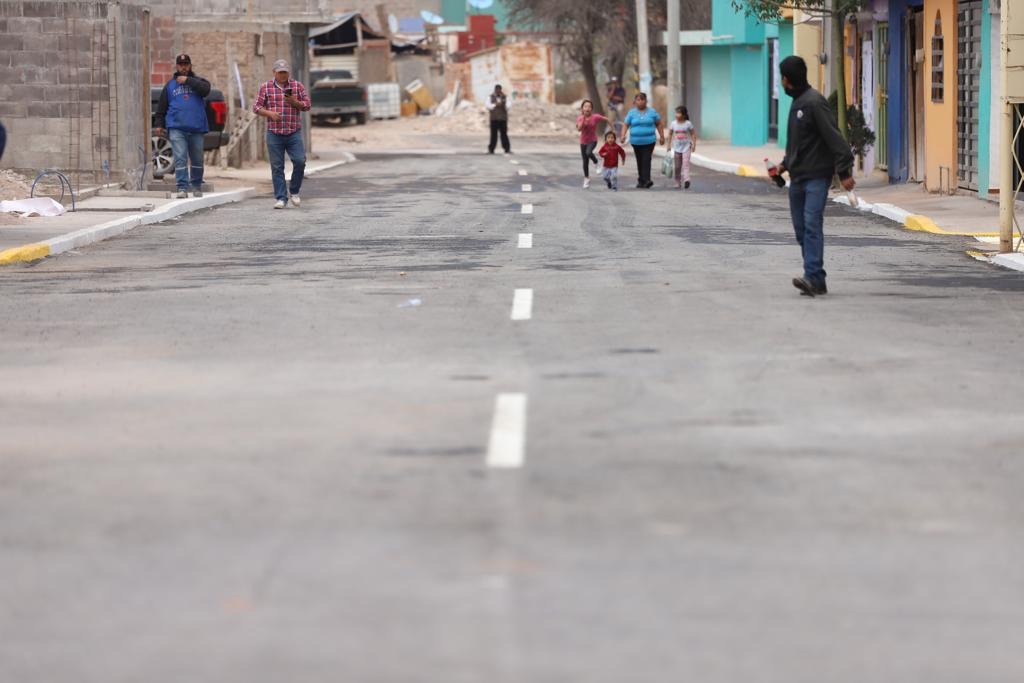 AntenaSanLuis's tweet photo. #Municipio │ Con #VialidadesPotosinas, Gobierno de la Capital mantiene trabajos para dignificar las #calles y #avenidas de la ciudad
Siguen las actividades en #BAnaya, #RutiloTorres, #GarcíaDiego, #Constitución y otras arterias primordiales -> https://t.co/sR18o6SF8E https://t.co/P016brLBqN