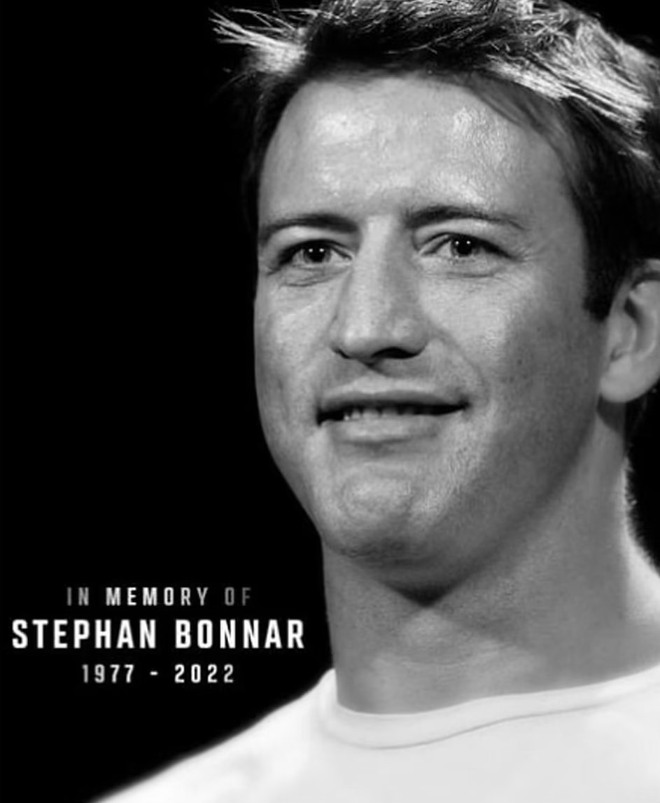 fuximusic's tweet photo. Been so wrapped up making music, I havenโt been paying any attention to whatโs happening out there.. just decided to watch some UFC and saw #StephanBonnar passed away from heart complications ๐ฅบ thoughts are with his family and friends ๐โค๏ธโ๐ฉน @ufc legend ๐๐ฝ๐ฅบ #ripstephanbonnar https://t.co/chx5eXKRUQ