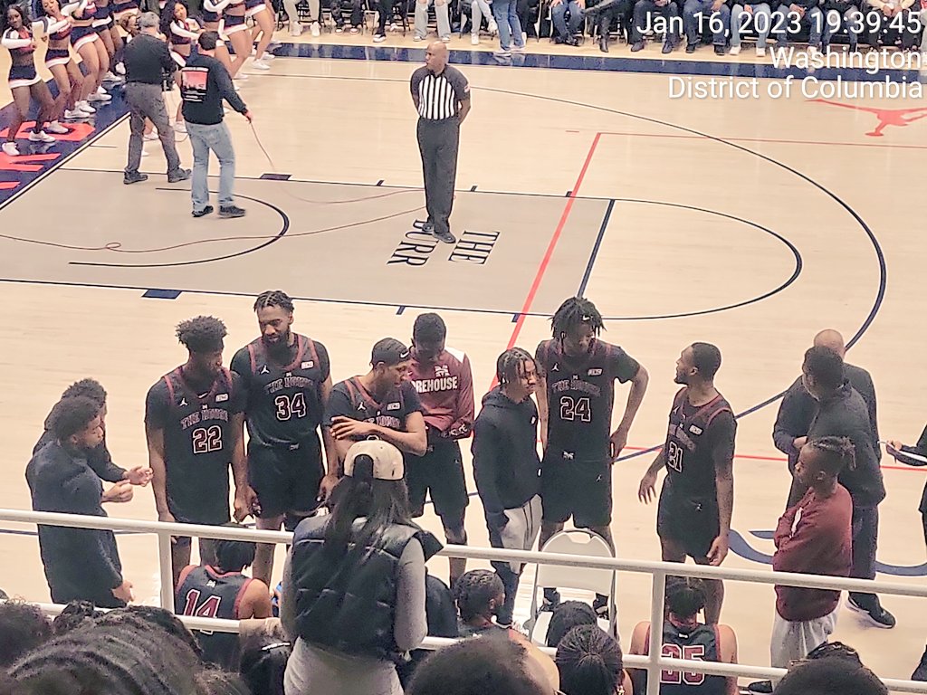 MorehouseDCalum's tweet photo. #SoldOut @MorehouseMBB at @HUMensBB at #TheBurr @EbbonAllen @AyizeS @curtiseveryday @ChillWill_11 @MorehouseChi @morehousehtx @AlonzoRobertsn @RealMenTeach2 @BaltiMorehouse @Morehouse @MorehousePrez @GBMCAA @morehousehtx @wrightlaw1977 https://t.co/Ajl8hCqIRv
