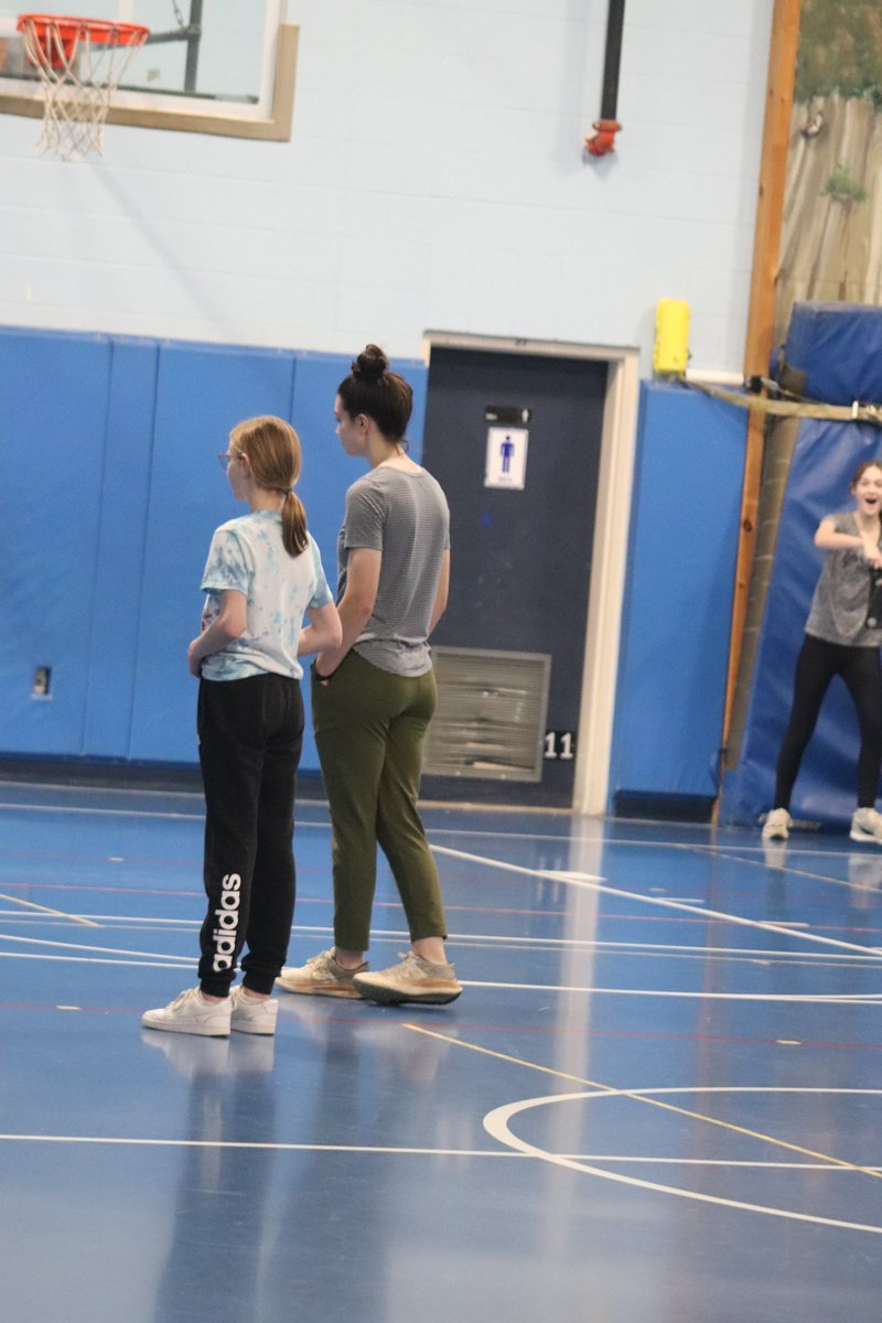 madison_decota8's tweet photo. Pre-season clinics with the middle schoolers! I’m working with the team goals and things I’ve noticed to create practice plans which I implement each Sunday. Love connecting with these young girls and helping them get to that AHA moment. Seeing improvements already! https://t.co/w9vqtOEnIr