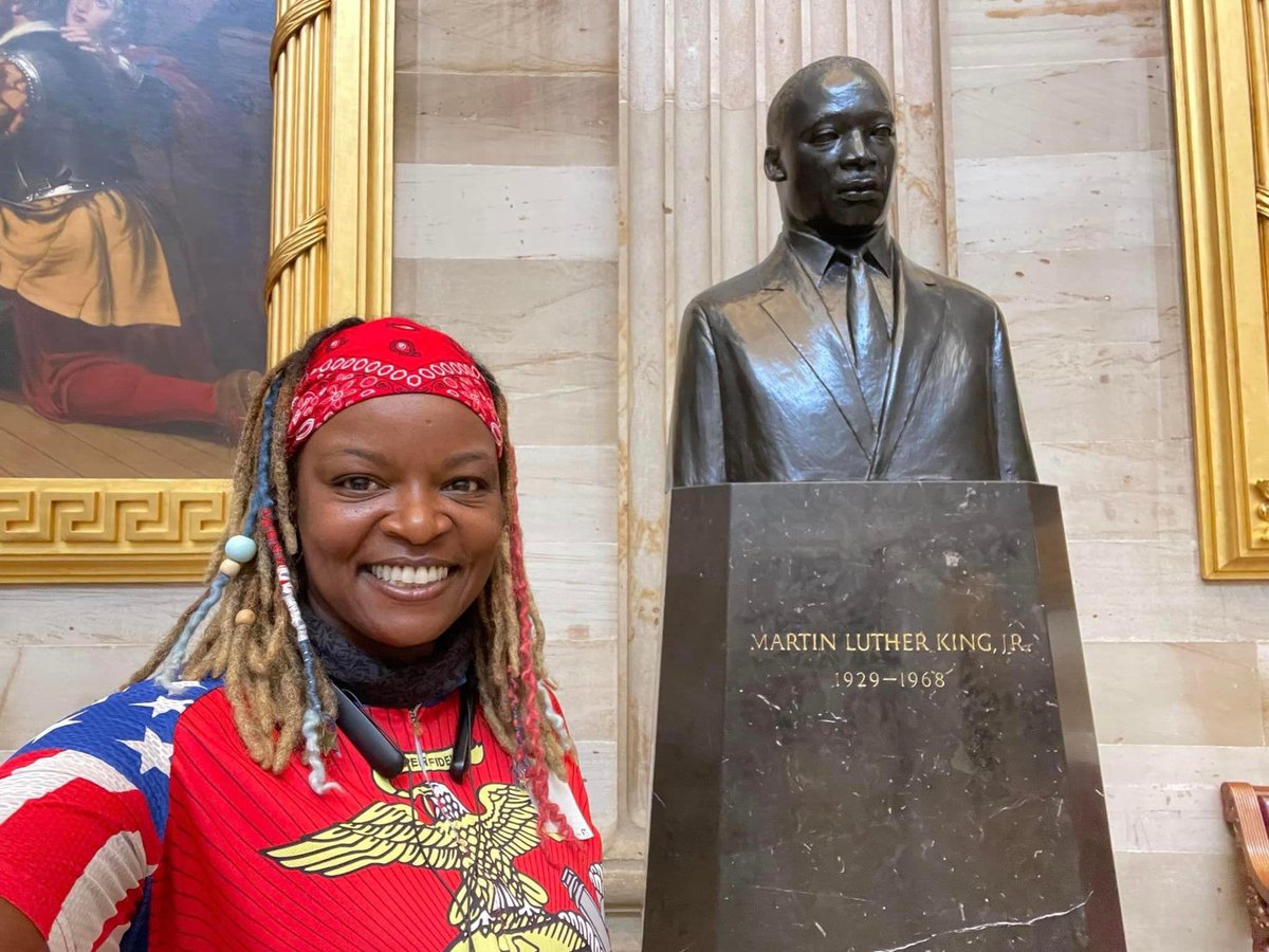 TarraGundrum's tweet photo. “Faith is taking the first step even when you don't see the whole staircase.” -Martin Luther King, Jr. #MLKDay2023❤️❤️❤️

This picture was taken during my tour of #thecapital at the end of the big bike trip to #washingtondc ... that tour took a whole lot of #faith https://t.co/14Y5QlG7IX