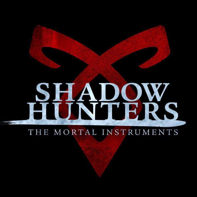 poptime's tweet photo. 🚨 Há 7 anos, ia ao ar o episódio de estreia de 'Shadowhunters'. Assistiram até o final? https://t.co/Quc46HNlkJ