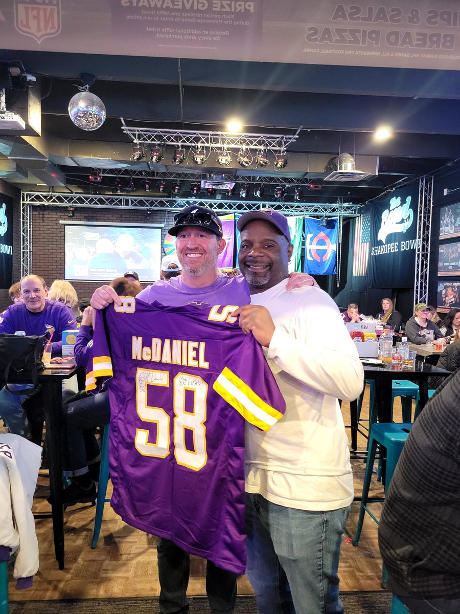 KMichJohn's tweet photo. Game over. Jersey gone. @C_E_Scofield https://t.co/33DbibOqzO
