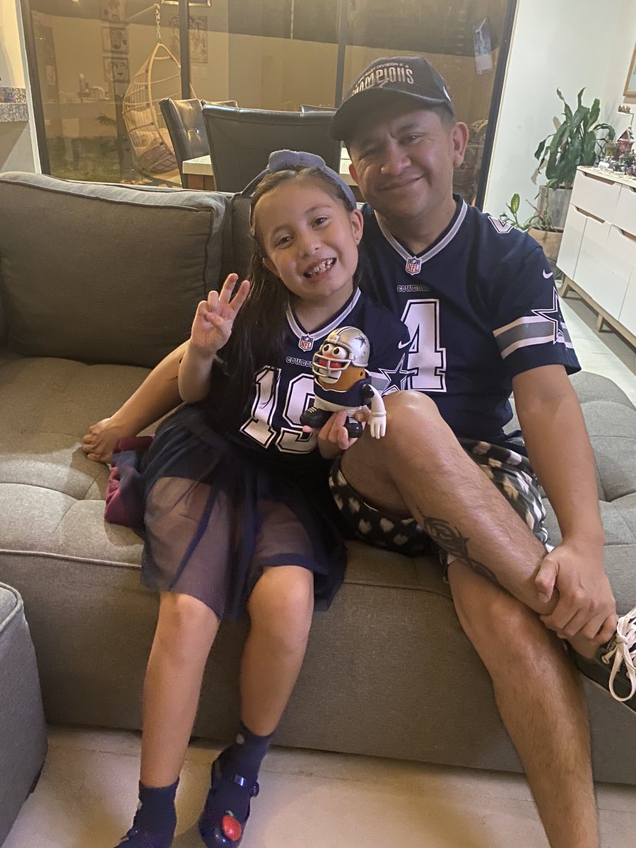 PepedeLarge's tweet photo. Go Cowboys!! #WildCardEnTUDN https://t.co/VF4k5YYmEg