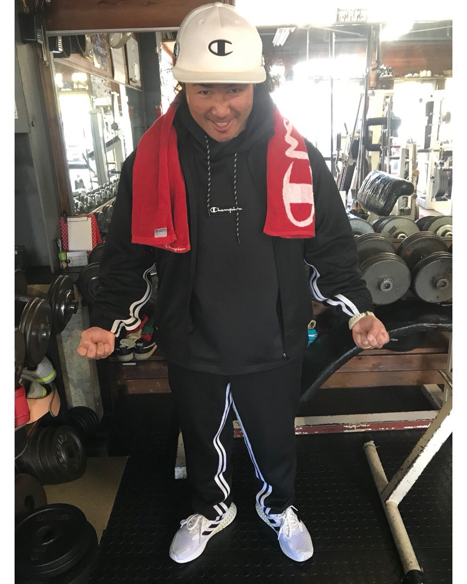 YouBmx044's tweet photo. 『元気ですかーーー‼️‼️‼️‼️‼️』
元気があれは早朝でもGYMに行ける☝🏼❤️‍🔥🔥❤️‍🔥🔥❤️‍🔥🔥行くぞー‼️‼️１・２・３　ダァーーーーー🔥🔥🔥#BeYourOwnChampion #ChampionJP  
#Champion
#チャンピオン
#アントニオ猪木 
 #BMX 
#Champion着てチャンピオンに
#BYOC
#BMXRACING 
#日本一 へ
#菊池雄
#YOUBMXROCKY https://t.co/YzBvQE3WVU