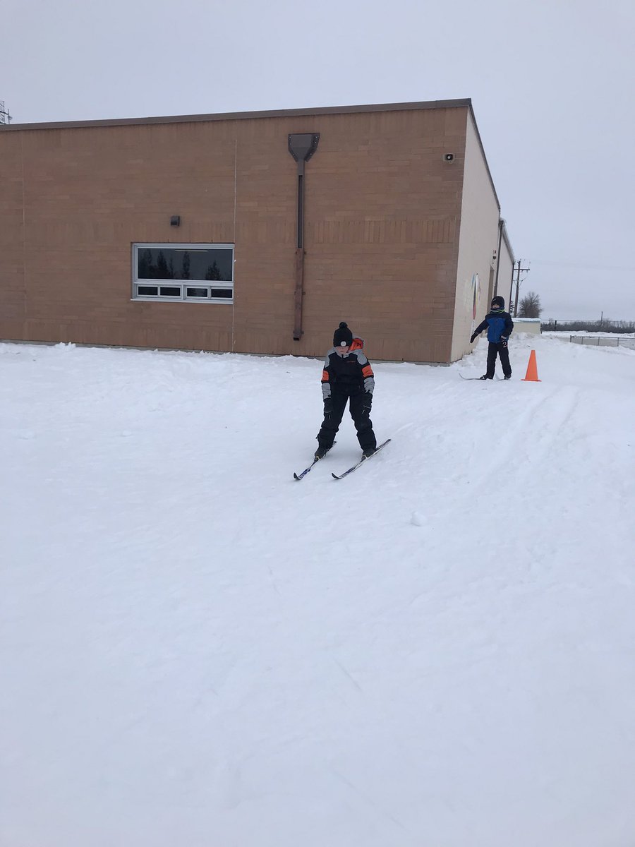 Natalie49894559's tweet photo. @HTS_LSSD Ss enjoyed our “hill” training session. https://t.co/7FEKeKhCXt