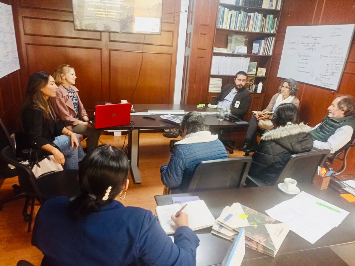 EstefanyGrajales tweet media