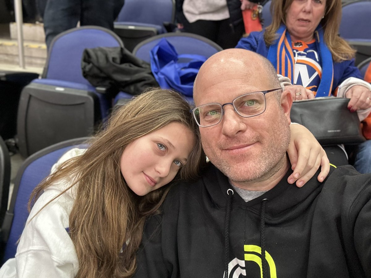 eadlman's tweet photo. #lgi #letsgoislanders Let’s Go Islanders!!! https://t.co/sNGEwRaJyV