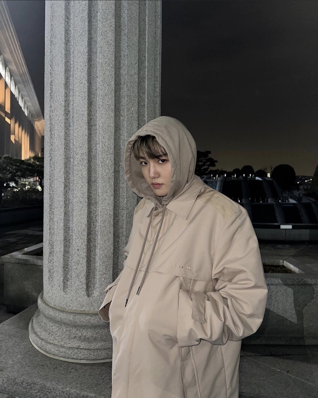 Fmp-kFWaAAALR0s?format=jpg&name=large