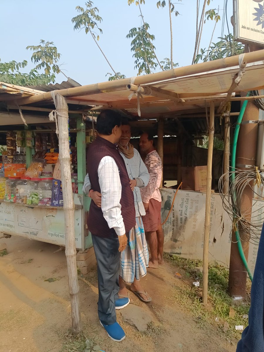 INCTripura's tweet photo. ৯ বনমালিপুর কেন্দ্রের ৩১ নং  ওয়ার্ডে প্রাক্তন বিধায়ক শ্রী গোপাল চন্দ্র রায় মহোদয়ের নেতৃত্বে জনসংযোগ অভিযান করা হয়।।

#Congress2023 
#MissionElection https://t.co/lWkPtkh9h3