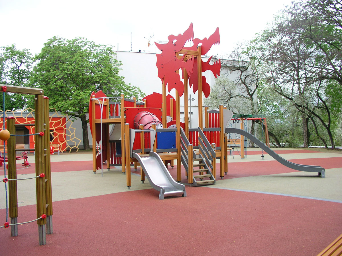 ViacorPolymer's tweet photo. A new playground 🧒 Fall protection coverings for playgrounds or outdoor gyms protect children and adults up to a fall height of 3.30 m.

#play #surface #protection #playground #fallingprotection https://t.co/g0xTUFf69Y