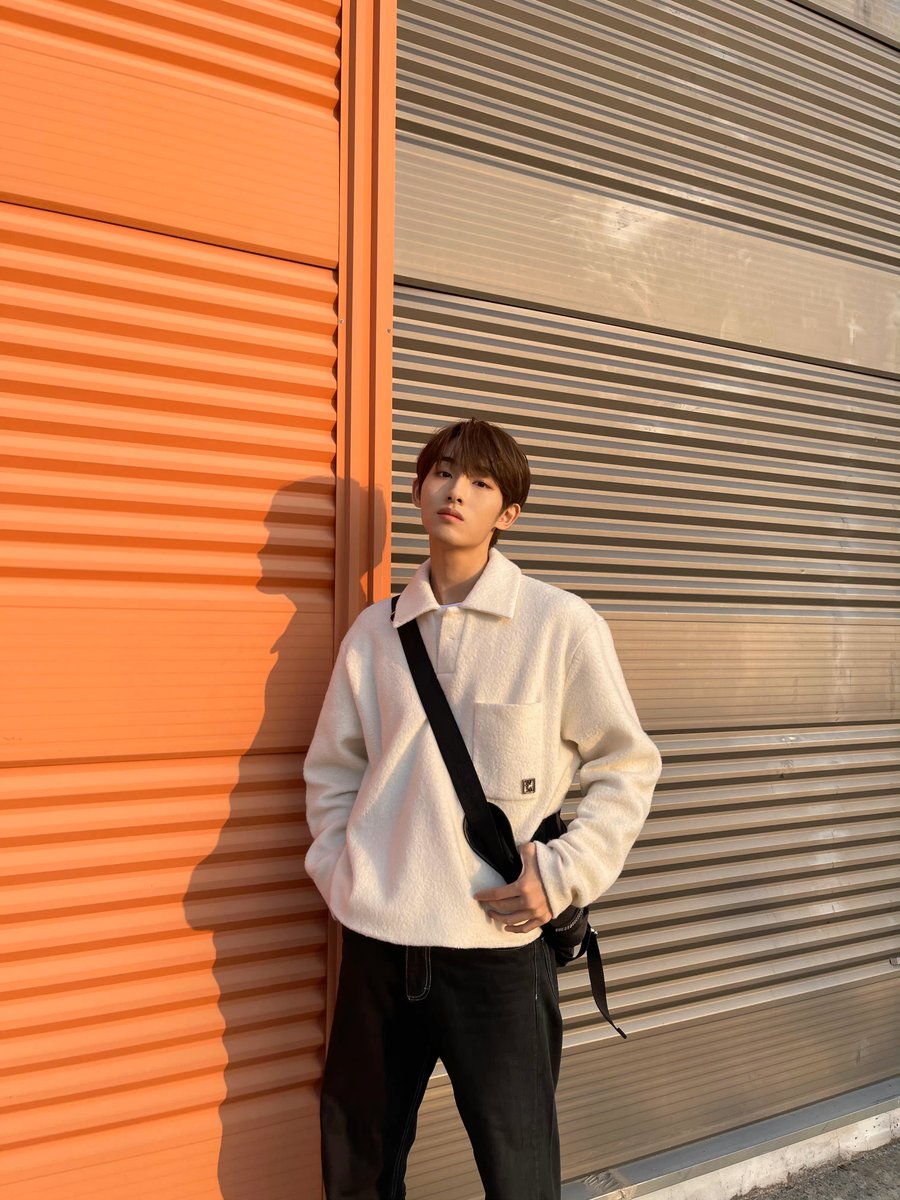 _m_ang_'s tweet photo. 230117 윈윈 웨이보 ☁️🌞 https://t.co/jU31LyEjeH