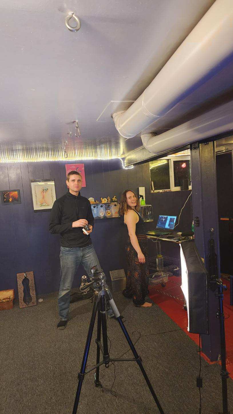 4 pic. Hey peeps! We met someone that invited us to his own personal sex dungeon in his basement. Sounds sketch, but also kinda awesome, so decided to stream there last Humpday! How many people got to enjoy the show? What did you think? 🤩 #sex #dungeon #livestream #chaturbate https://t.co/Zxf7UN3Woh