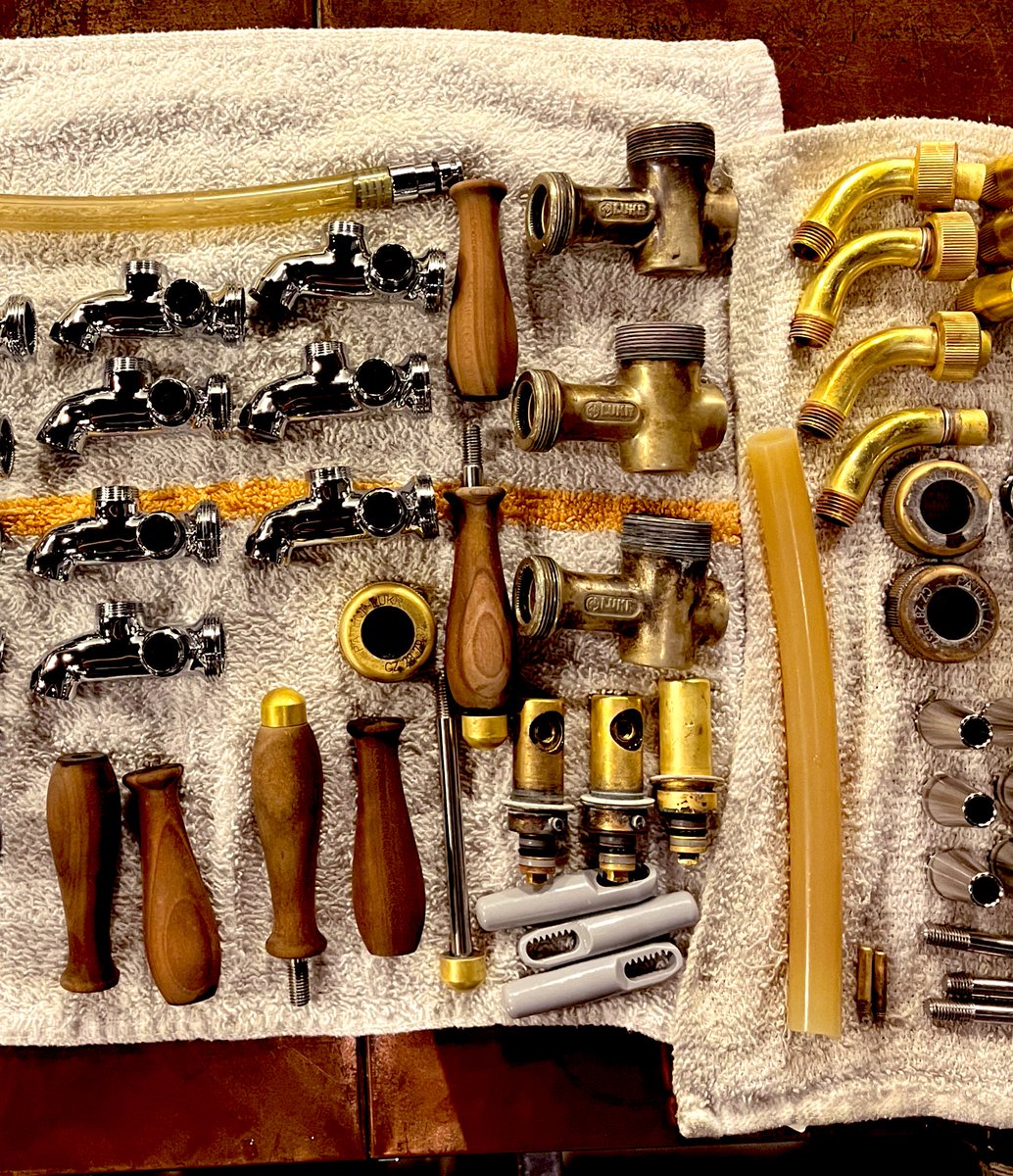 Cleaning and polishing all the Lukr brass faucets today! And some not so complex Nuke taps as well but these Lukr side pulls are a work of art and using them is art in itself.