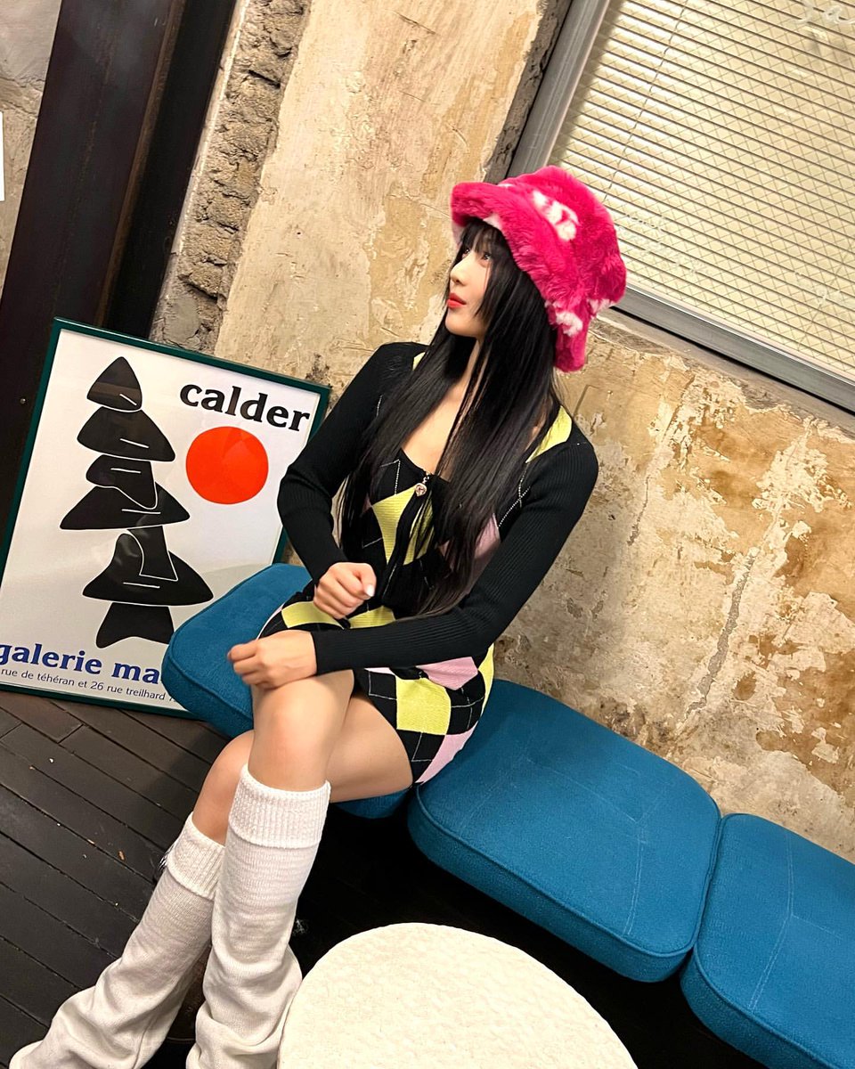 joystgrm's tweet photo. [INSTAGRAM POST] - 7P

🐰🖤
https://t.co/o35R2eOpZ1

@RVsmtown #RedVelvet #레드벨벳 #Joy #조이 #TRF2022 
230117 · 15:42:04 KST https://t.co/vXmvaqlqkH