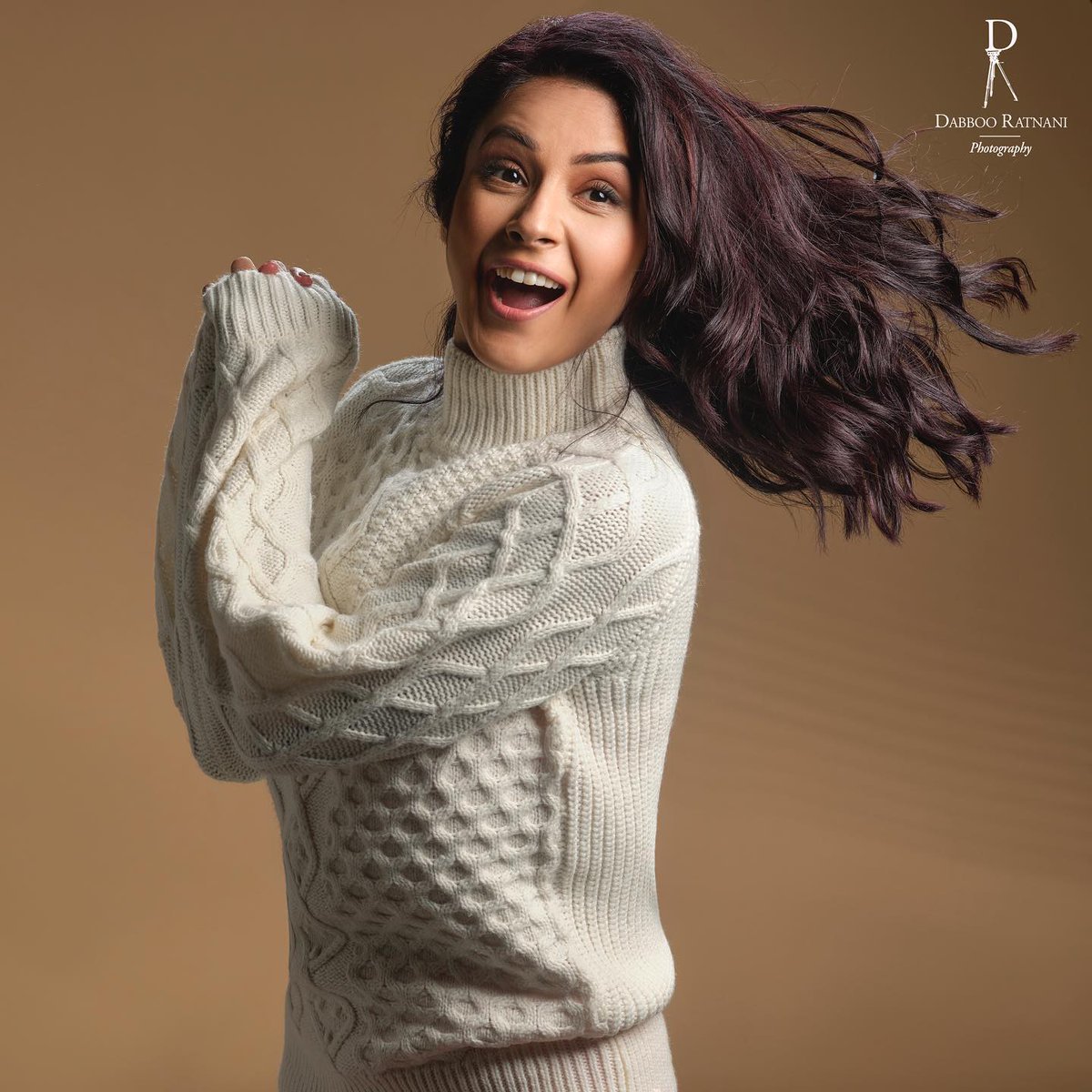 ieEntertainment's tweet photo. We can't get over #ShehnaazGill's dreamy photos🤍, can you?

Checkout more photos here 👉🏻 https://t.co/Fq1smQp6Tg https://t.co/VK4n5I8l1c