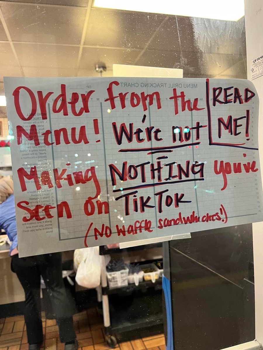 Waffle House giving zero fucks lol